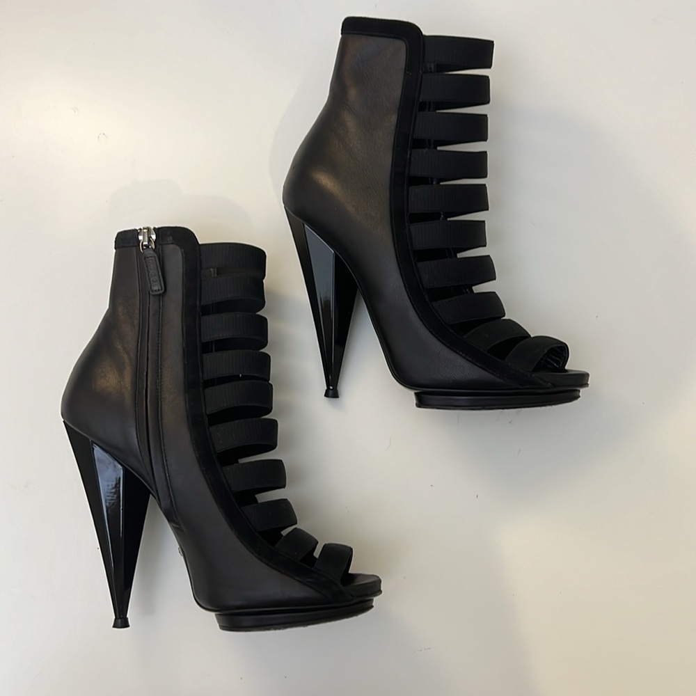 GUCCI Olimpia Elastic Ladder Strap High Heel Bootie Size 36.5 Black - Picture 13 of 13